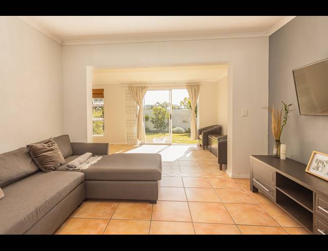 2 BEDROOM FREESTANDING SOLD IN SUNNINGDALE